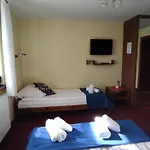 Bed & Breakfast Trybszanka 3*