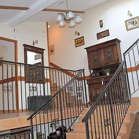 Trybszanka Bed & Breakfast