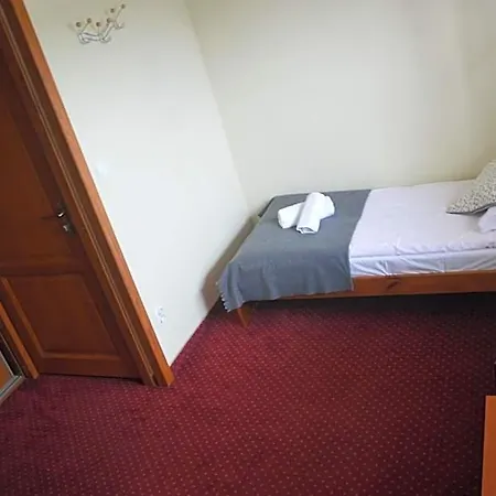 Bed & Breakfast Trybszanka 3*