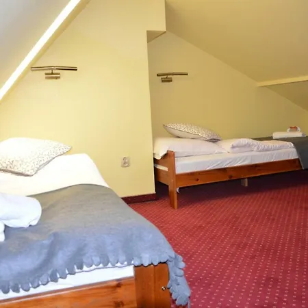 Trybszanka Bed & Breakfast 3*