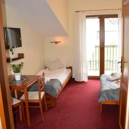 Trybszanka Bed & Breakfast 3*