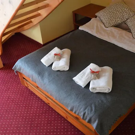 Trybszanka Bed & Breakfast 3*